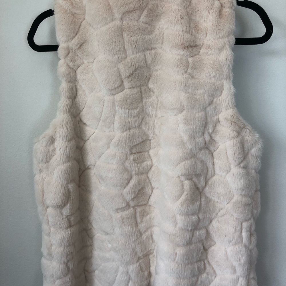 Skies are blue pale rose vest - gently used